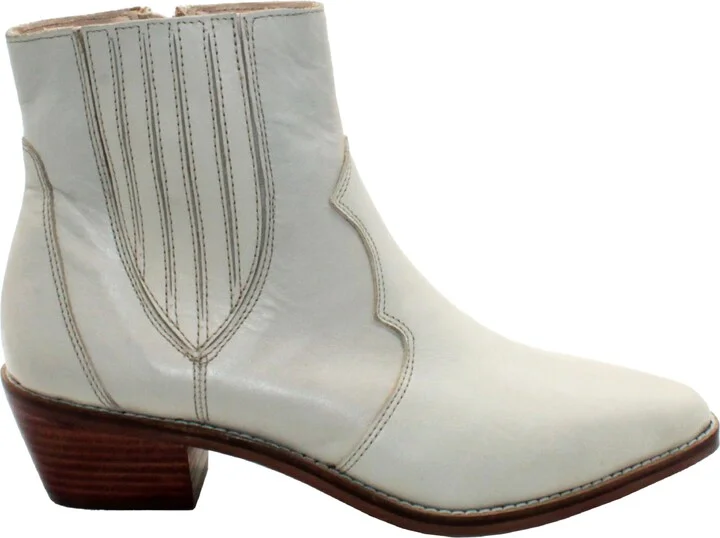 VOLATILE Women's Peacemaker Ankle Boot