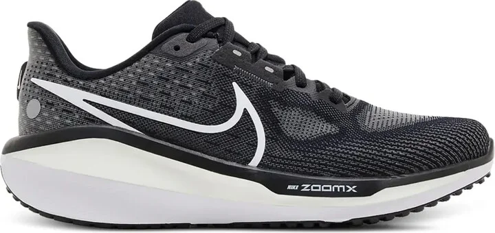Vomero 17 "Black/White" sneakers
