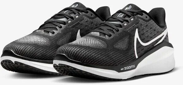 Vomero 17 FB8502-001 Sneakers Womens US 11 Black White Running Shoes TF5163