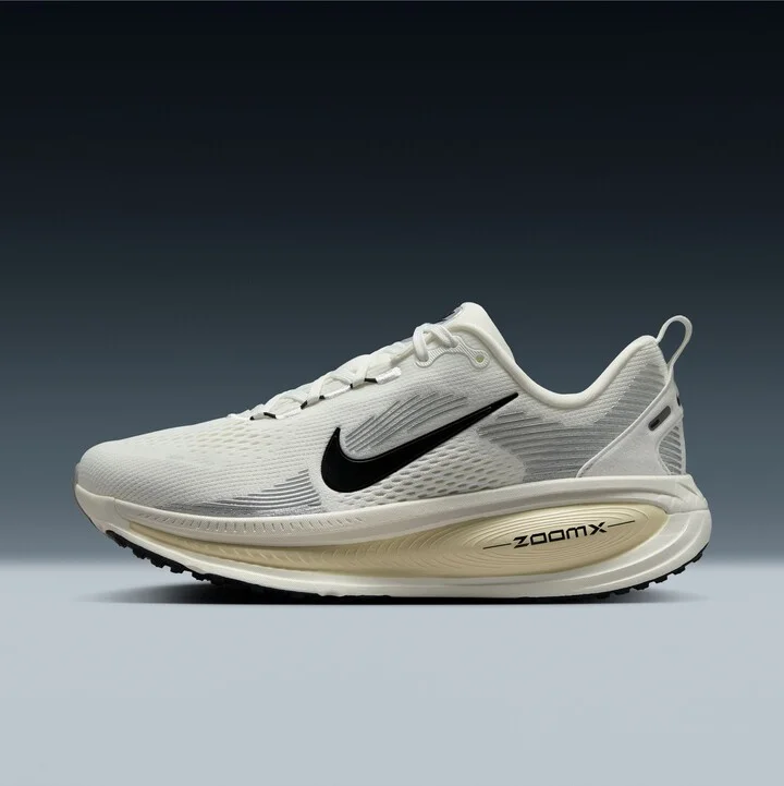 Vomero 18 Running Shoe - Image 2