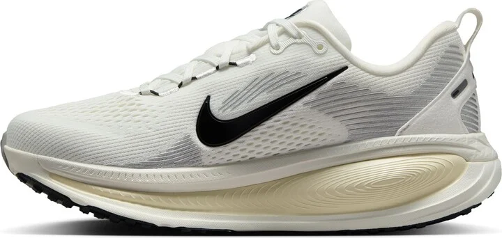 Vomero 18 Running Shoe - Image 7