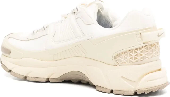 Vomero Roam sneakers - Image 3