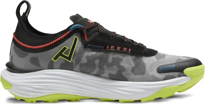 Voyage Nitro 3 "Black/Lime Pow/Active Red" sneakers