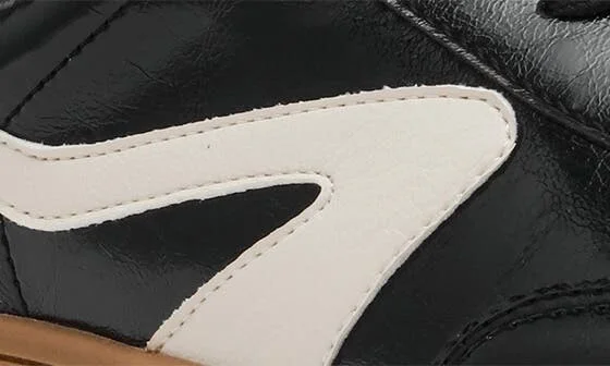 Voyage Sneaker - Image 4