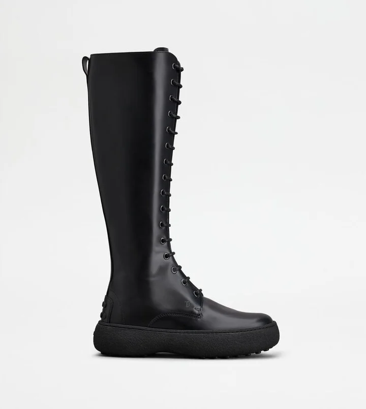 W. G. Lace-up Boots in Leather