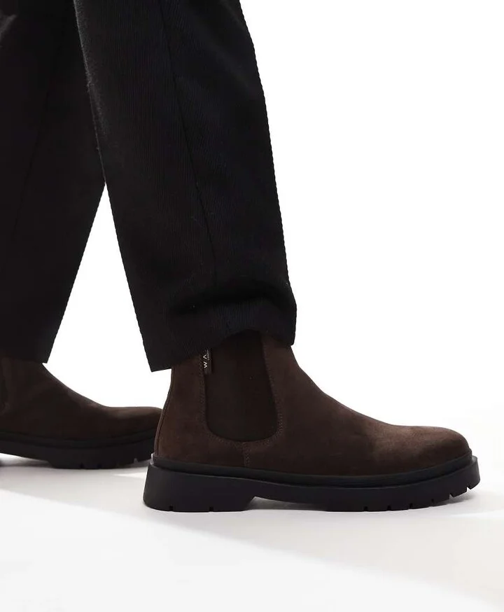 Walk London Callum Chelsea boot in brown suede - Image 4