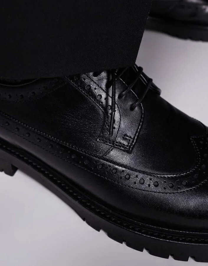 Walk London James brogue shoes in black leather - Image 2