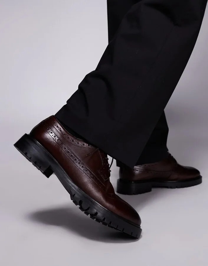 Walk London James brogue shoes in brown leather - Image 4