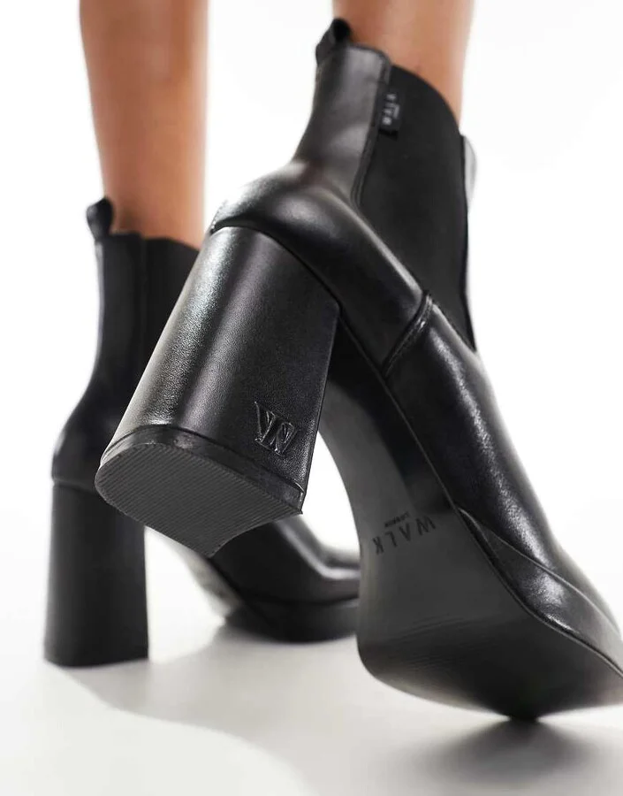 Walk London Poppy chelsea boots in black leather - Image 3