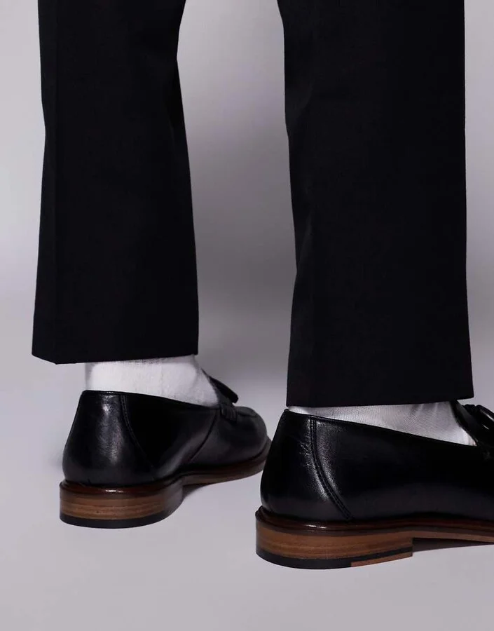 Walk London Putney tassel loafers in black leather - Image 4