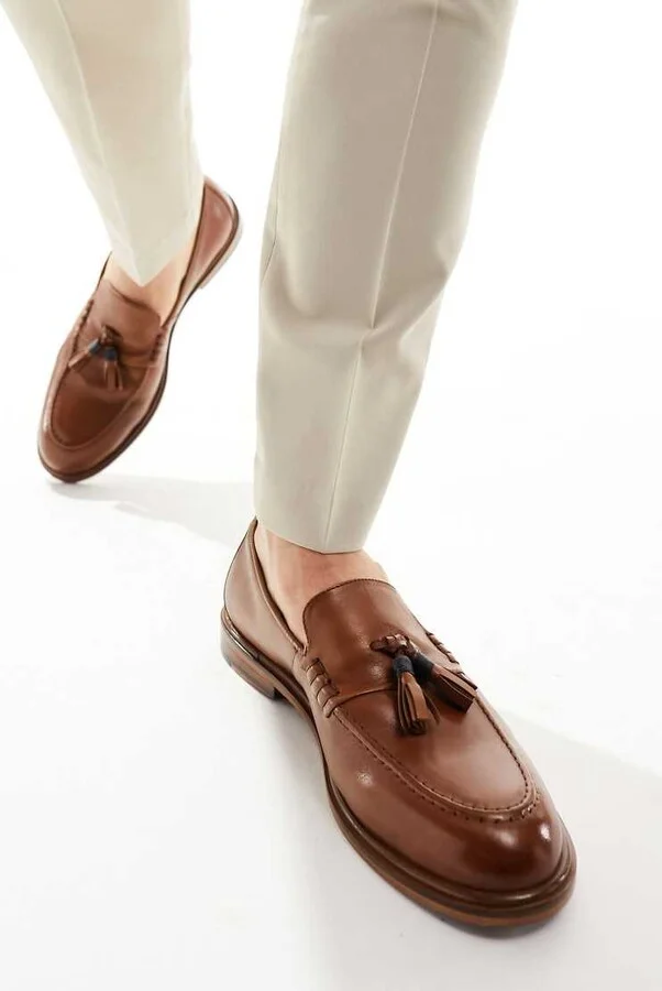 Walk London Putney tassel loafers in tan leather - Image 3