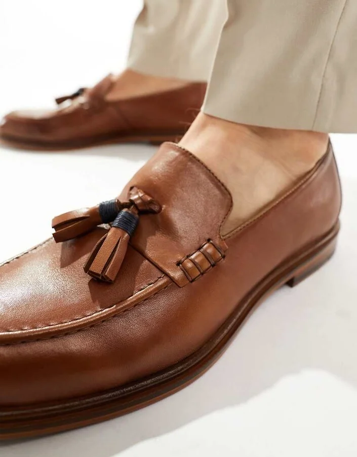 Walk London Putney tassel loafers in tan leather - Image 4