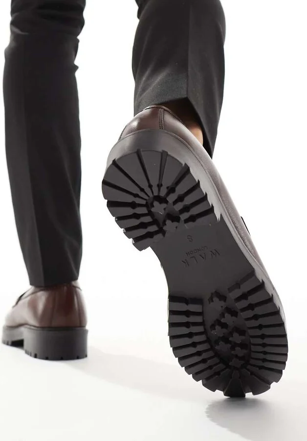Walk London Sean tassel loafers in brown milled leather - Image 2