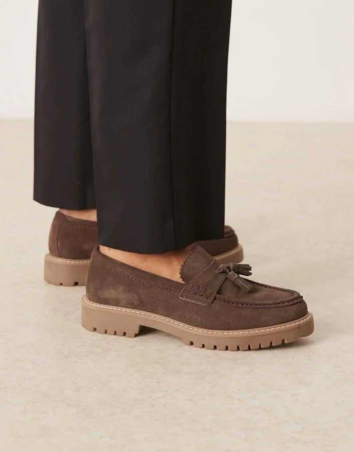 Walk London Sean tassel loafers in brown suede