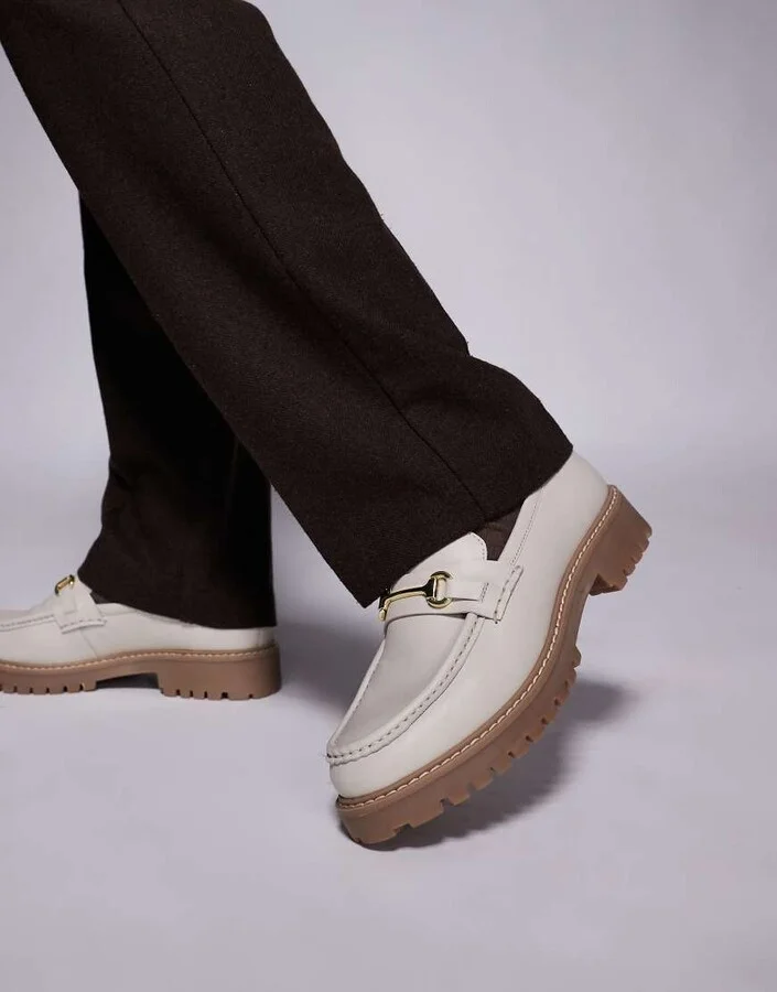 Walk London Sean trim loafers in off white leather - Image 2