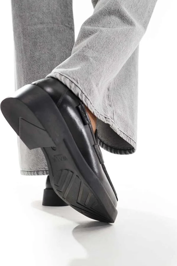 Walk London Taylor saddle loafers in black leather - Image 3