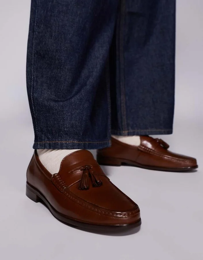 Walk London Tino tassel loafers in tan leather