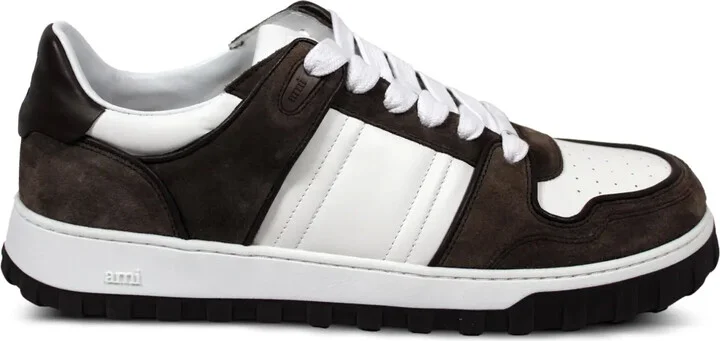 Walk sneakers