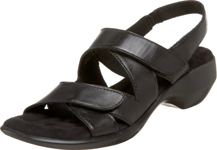 Walking Cradles Women's Lark Slingback Sandal