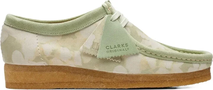Wallabee brogues