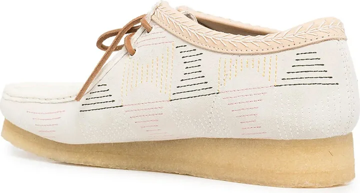Wallabee lace-up fastening boots - Image 3