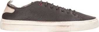 Wally Walker Man Sneakers