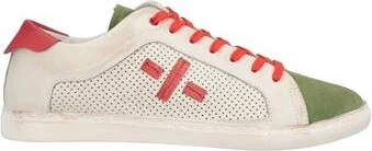 Wally Walker Man Sneakers