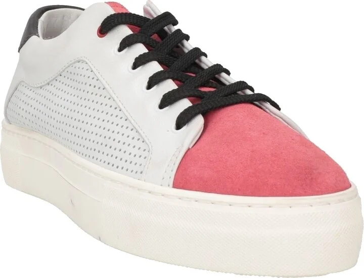 Wally Walker Woman Sneakers - Image 4