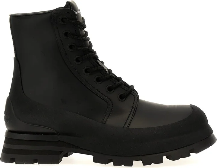 'wander' Ankle Boots