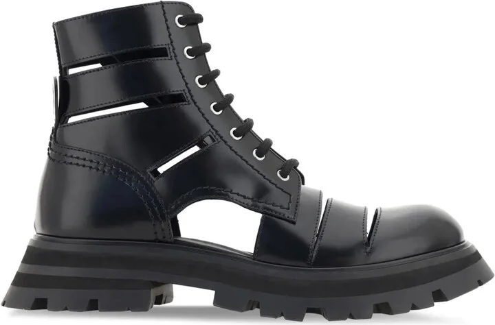 Wander cut-out combat boots