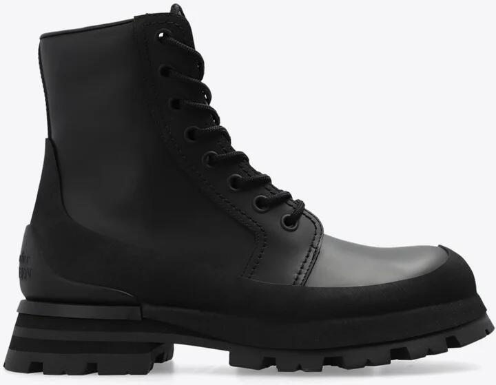 Wander Lace-Up Ankle Boots