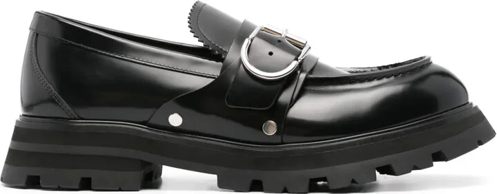 Wander loafers