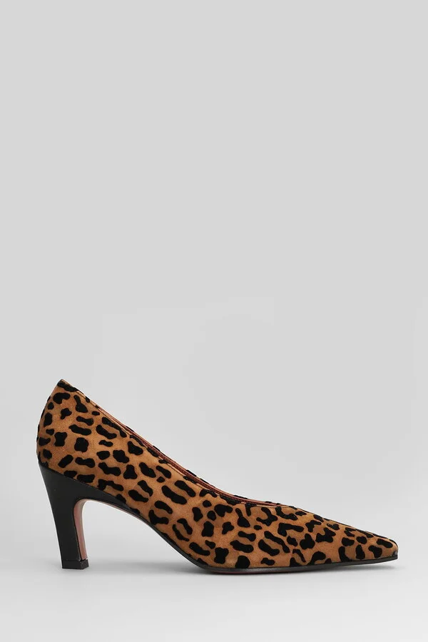 Wara Pumps In Animalier Suede