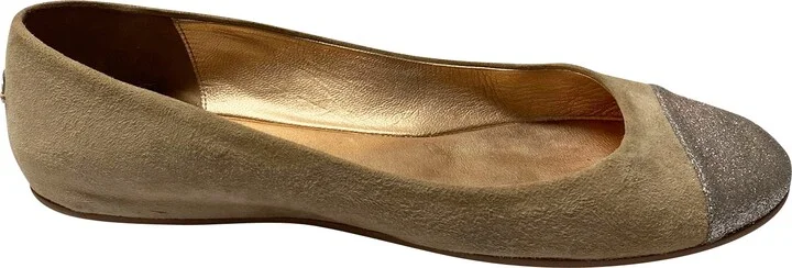 Watson Flats in Beige Suede