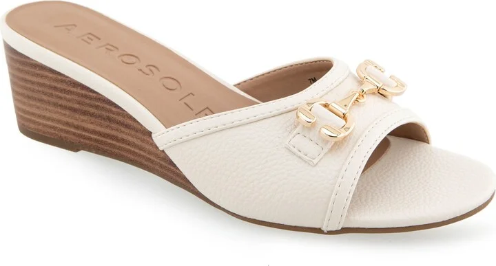 EGGNOG PEBBLED FAUX LEATHER