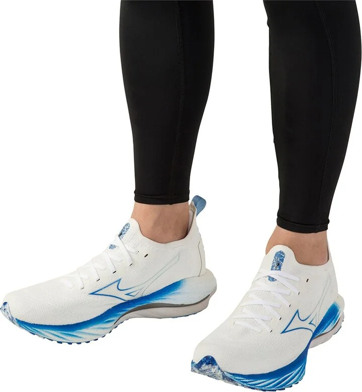 Wave Neo Wind Running Shoe - Image 9
