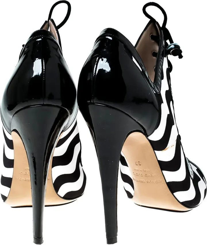 Wave-Print Sandals - Image 3