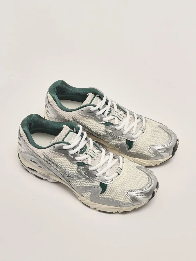 Wave Rider 10 S Sneaker - Image 2