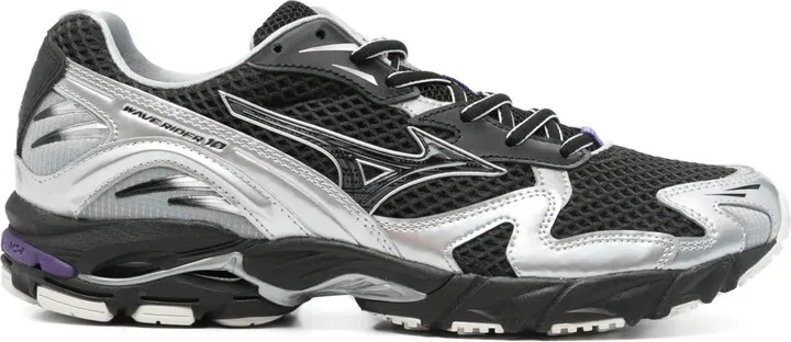 Wave Rider 10 sneakers