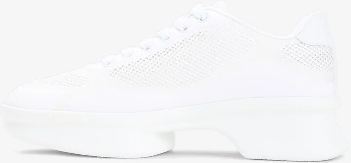 Wavy Triangle Logo Low-Top Sneakers - Image 2