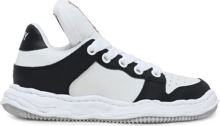 Wayne low-top leather sneakers