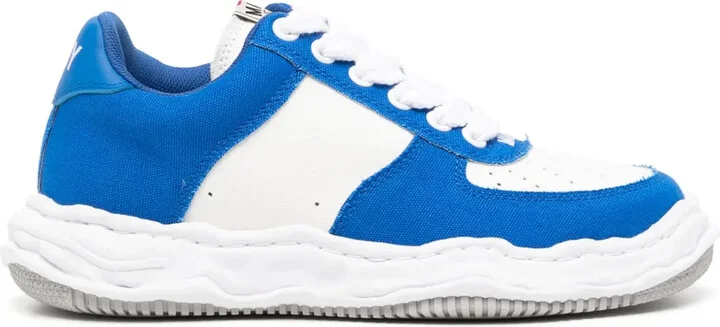 Wayne sneakers