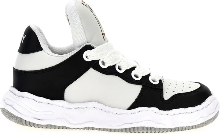 'Wayne' Sneakers