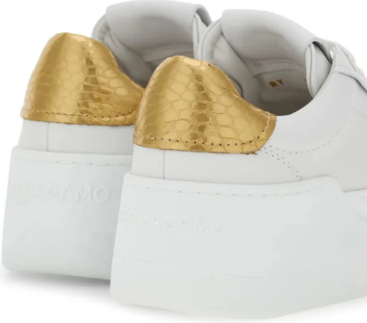 Wedge logo-patch leather sneakers - Image 3