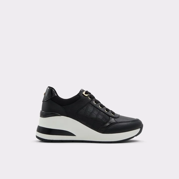 Wedge sneaker
