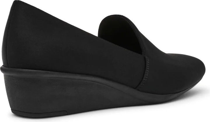 Wendell Wedge Pump - Image 2