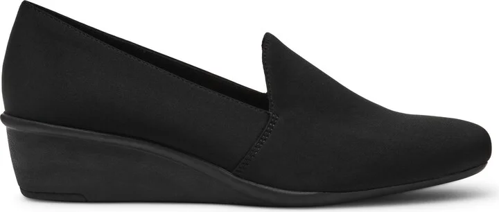 Wendell Wedge Pump - Image 3