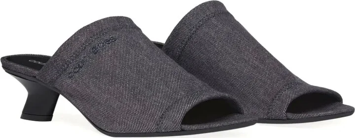 Wet mules - Image 2