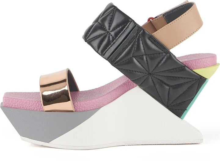 White / Black / Neutrals Delta Wedge Puffy - Timeless Mix - Image 4