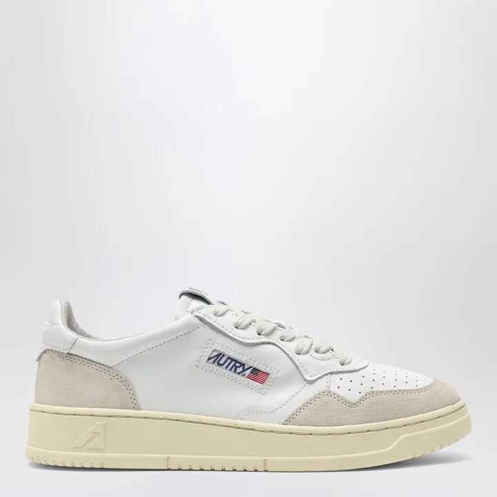 White leather low-top sneakers
